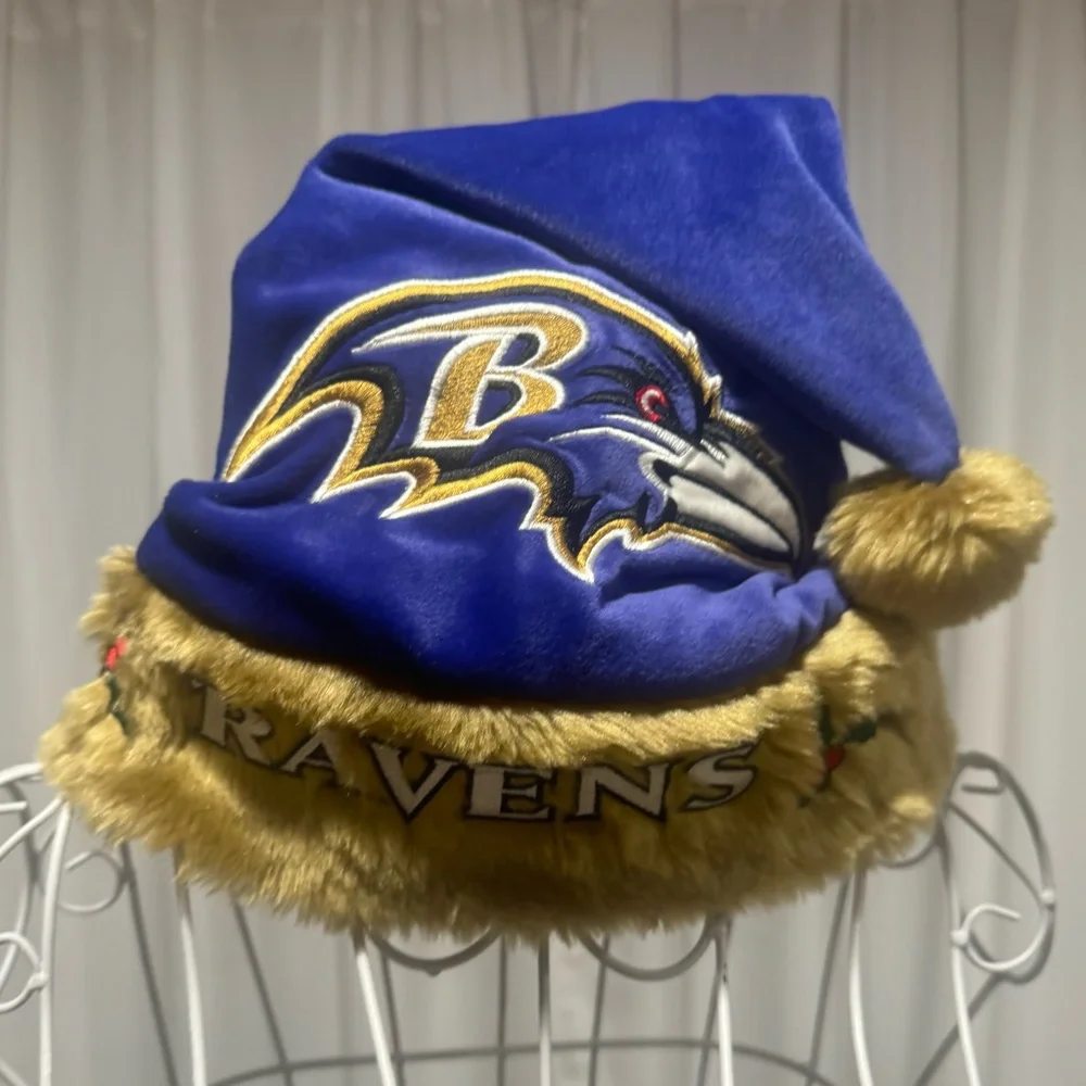 Purple & Gold Baltimore Ravens Santa Hat - Picture 1 of 2